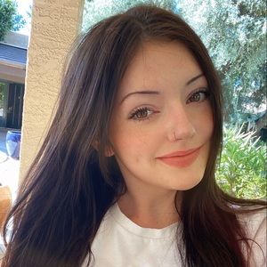 Meet your Posher, Jewel